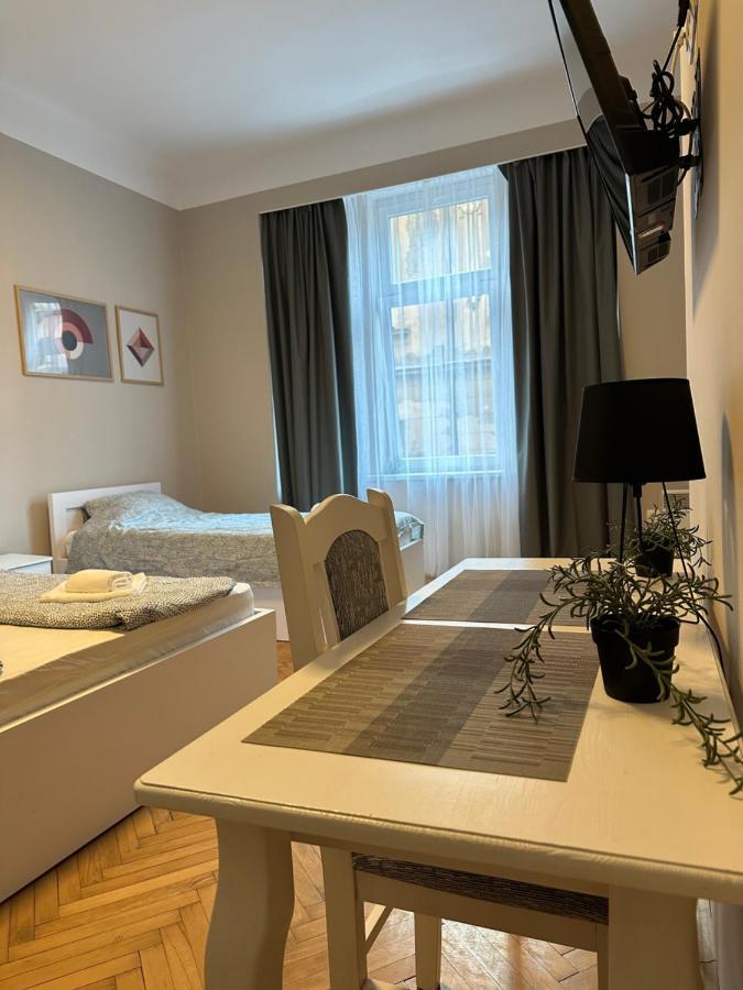 Appartement 5 *